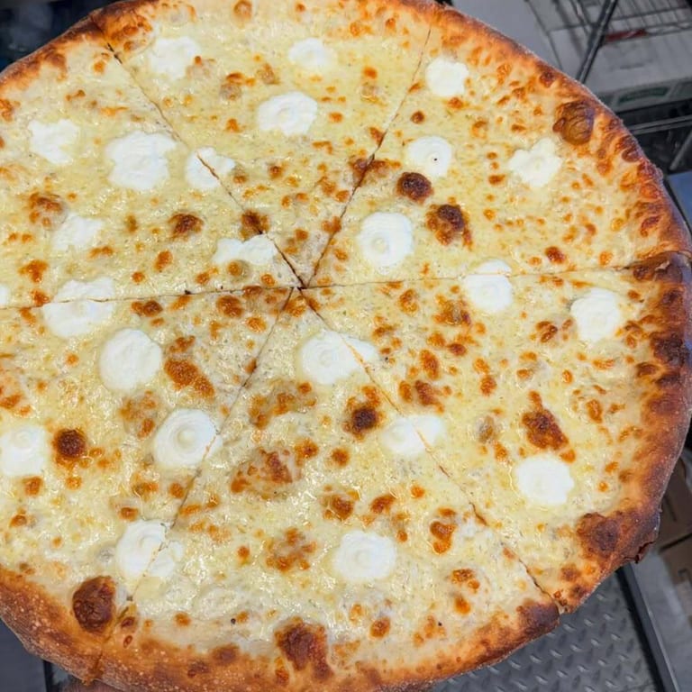 Delicious White Pizza Options