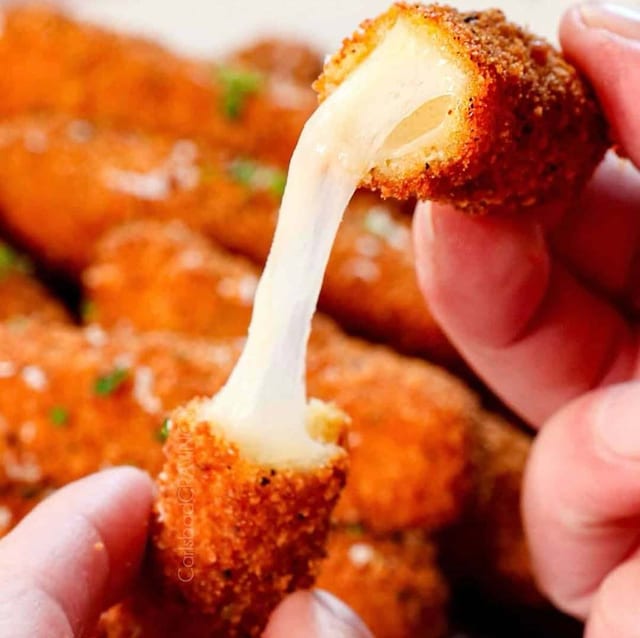 Mozzarella Stick 6 Pcs.