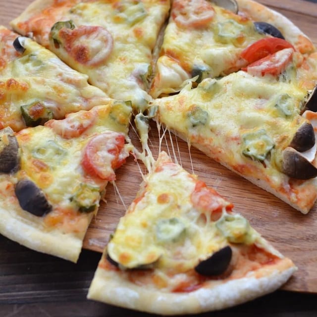 Unique Pizza.
