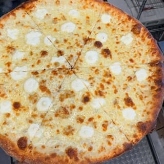 Tatiana's White Pizza